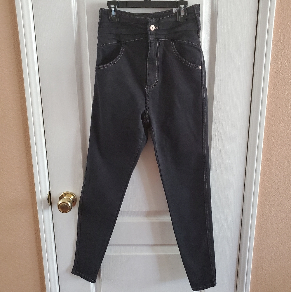 Jeans with Gathered Waist